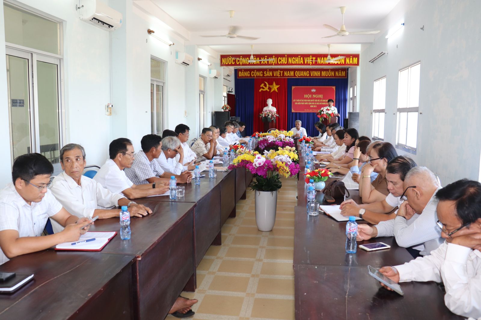 MTTQ Việt Nam huyện tổ chức lấy ý kiến góp ý dự thảo Nghị quyết sửa đổi, bổ sung một số điều của Hiến pháp