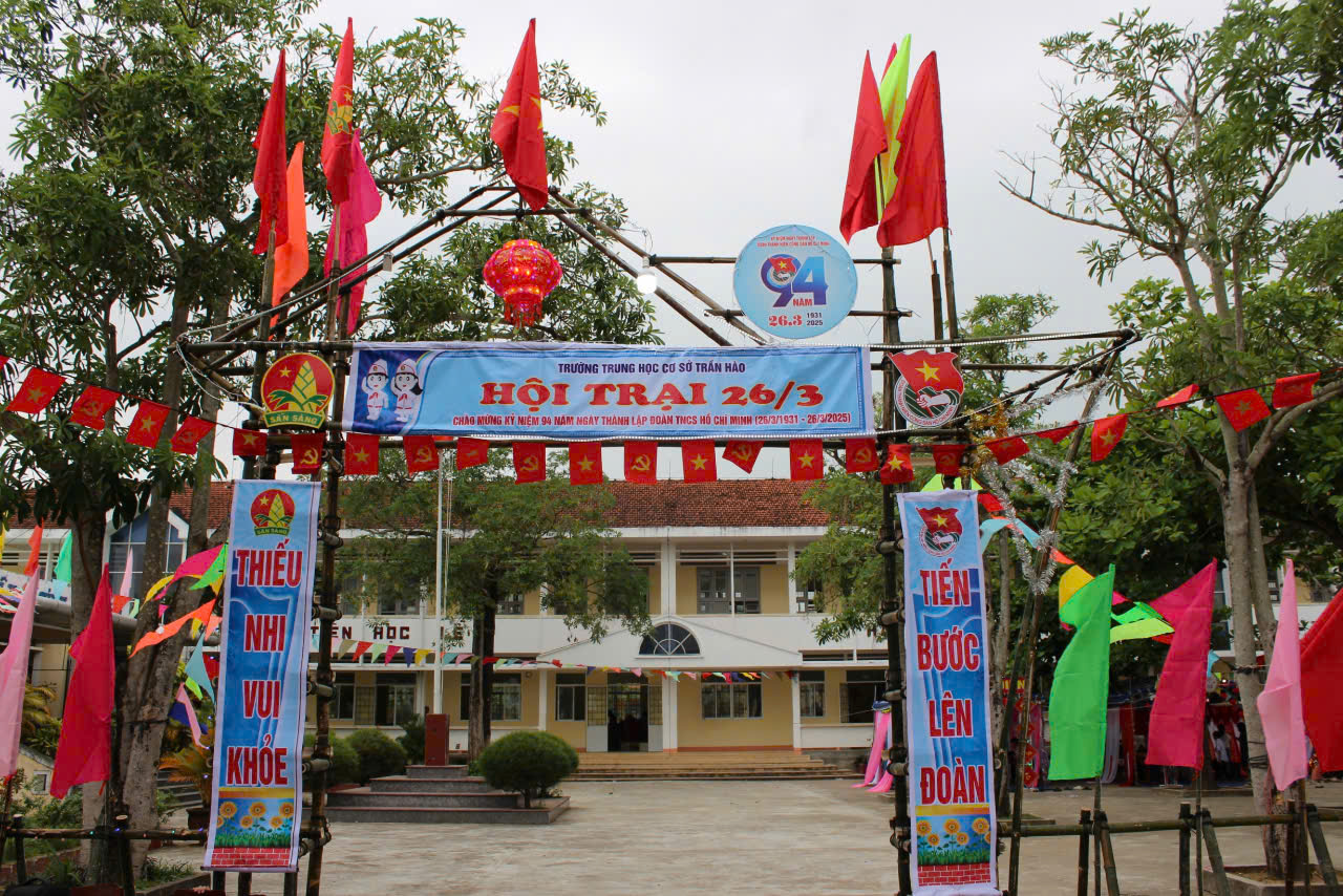 Trường Trung học cơ sở Trần Hào tổ chức Hội trại 26/3