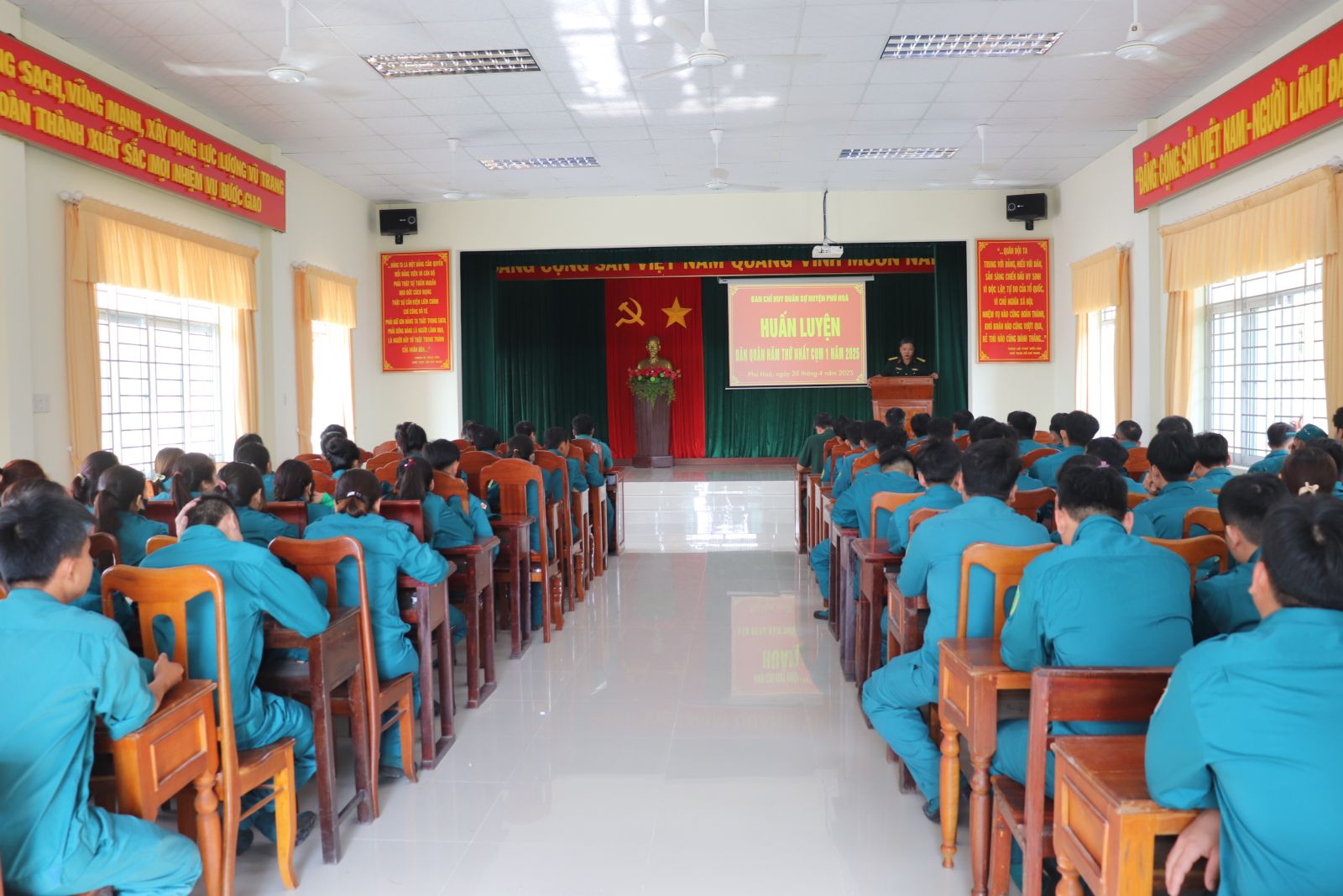 Khai mạc huấn luyện lực lượng dân quân năm thứ nhất cụm số 1