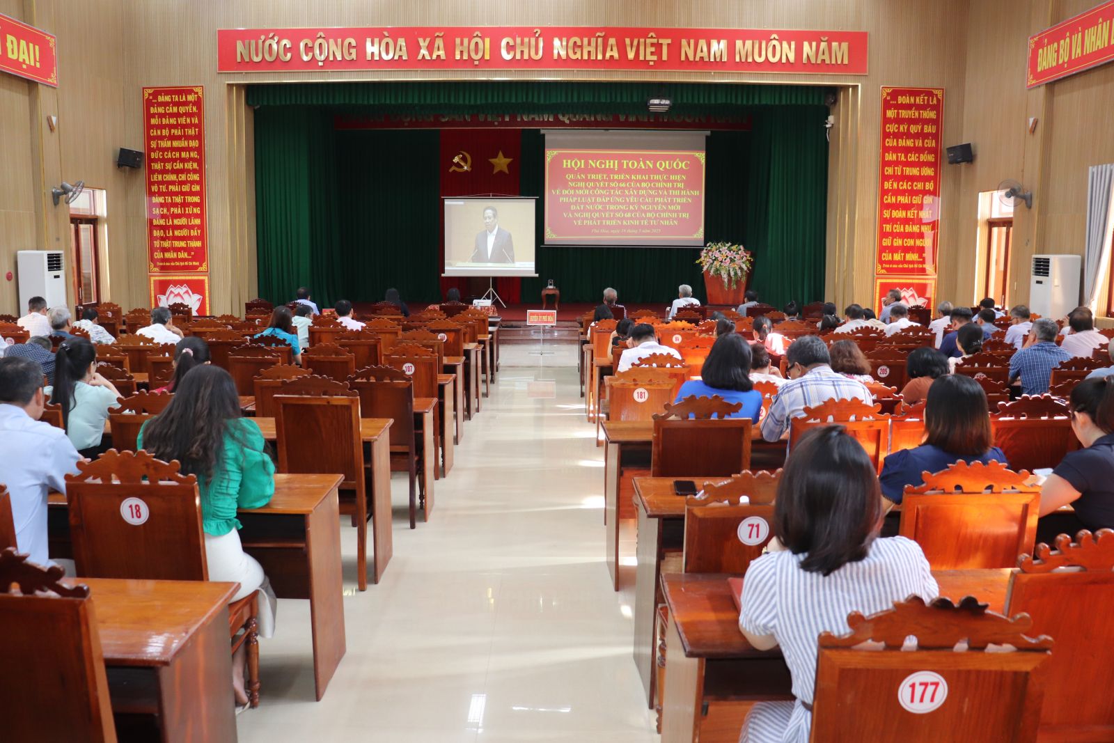 Hội nghị toàn quốc quán triệt và triển khai thực hiện Nghị quyết số 66-NQ/TW và 68-NQ/TW của Bộ Chính trị