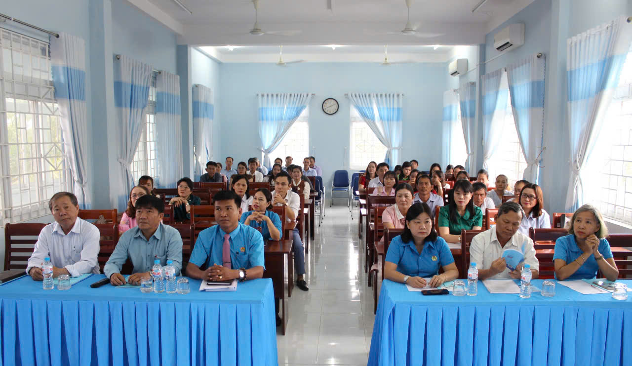 Phú Hòa: Sơ kết hoạt động công đoàn 6 tháng đầu năm 2025