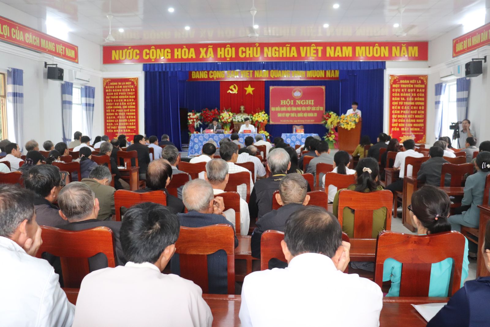 Đại biểu Quốc hội tỉnh tiếp xúc cử tri huyện Phú Hòa sau Kỳ họp thứ tám