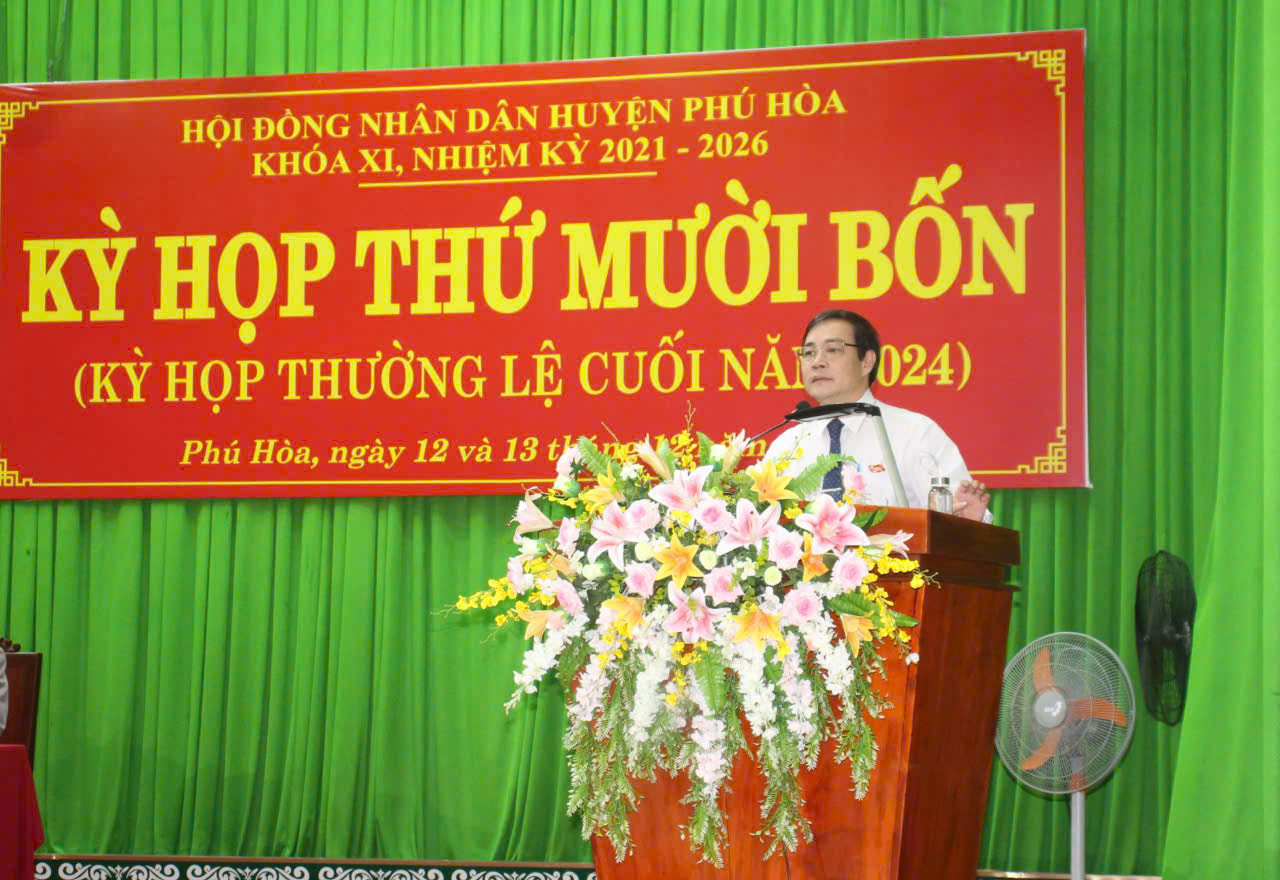 Phú Hòa: Bế mạc Kỳ họp lần thứ mười bốn, HĐND huyện khóa XI