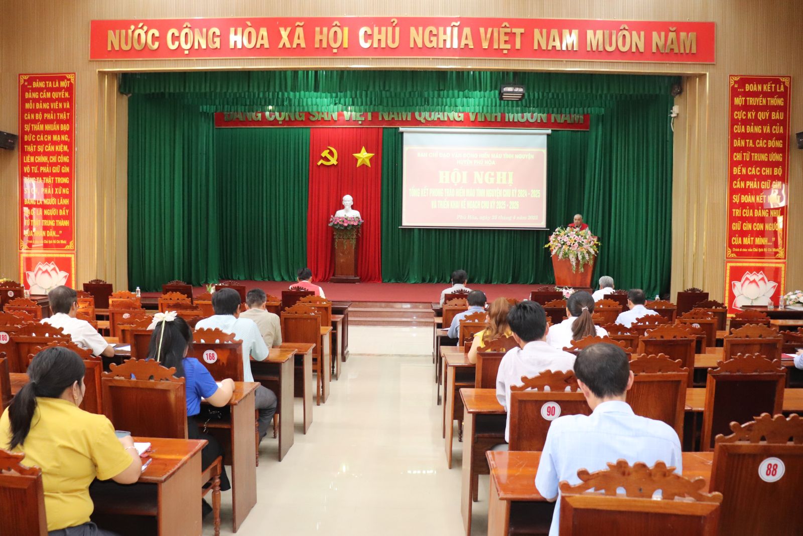 Tổng kết công tác vận động hiến máu tình nguyện, chu kỳ 2024 - 2025